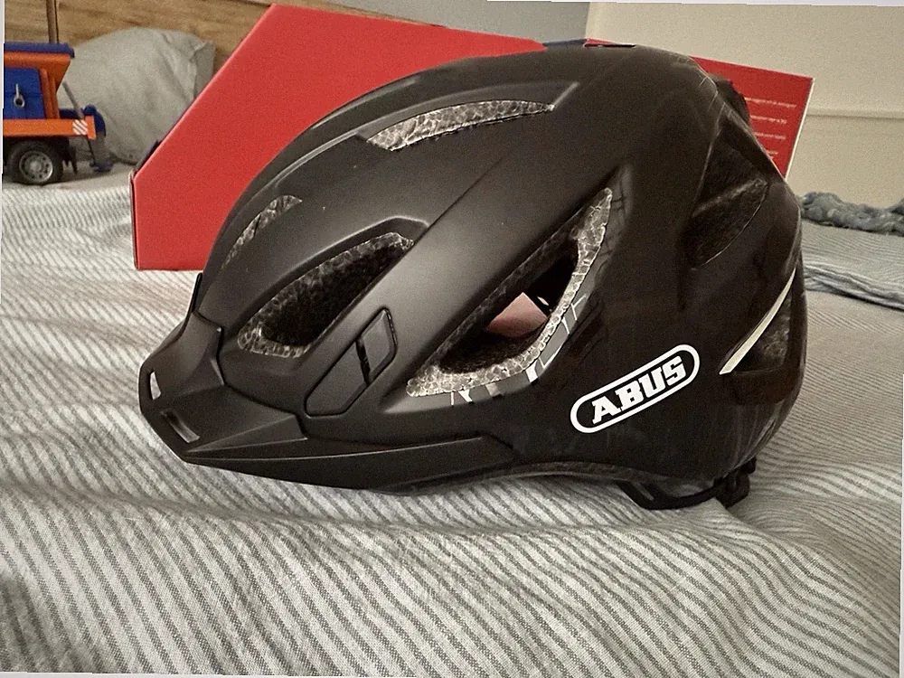 ABUS Urban-I 3.0 - Fahrradhelm mit Rücklicht für Damen Herren Größe S NEU