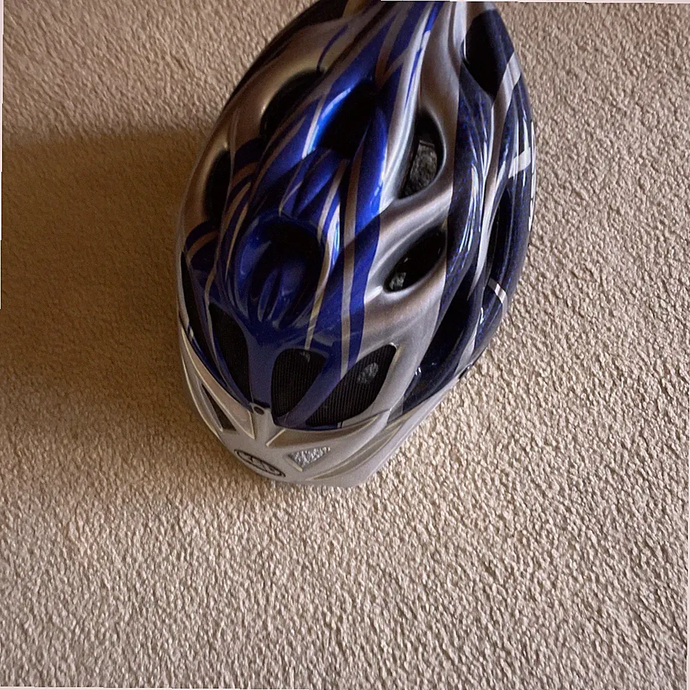 Damenfahrradhelm Neuwertig Einmal Getragen Gr.52-58