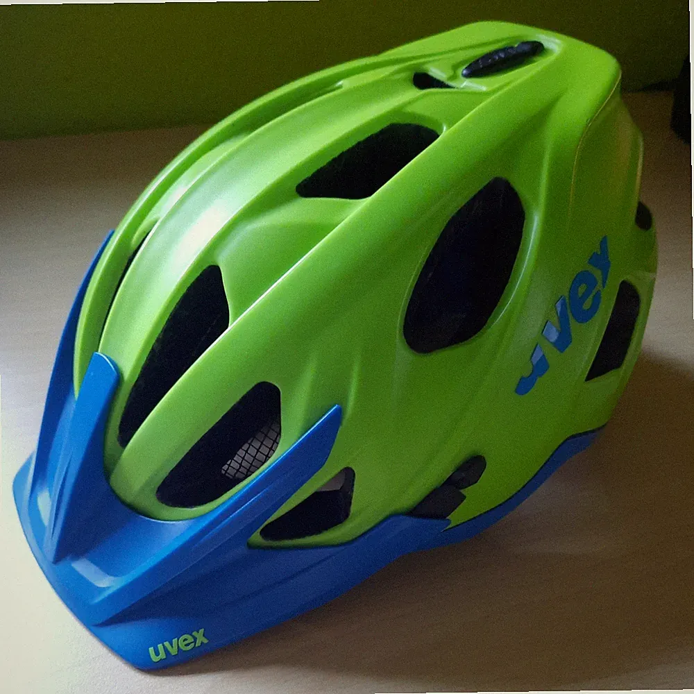 Fahrradhelm Kinder/Jugend UVEX , guter Zustand und unfallfrei