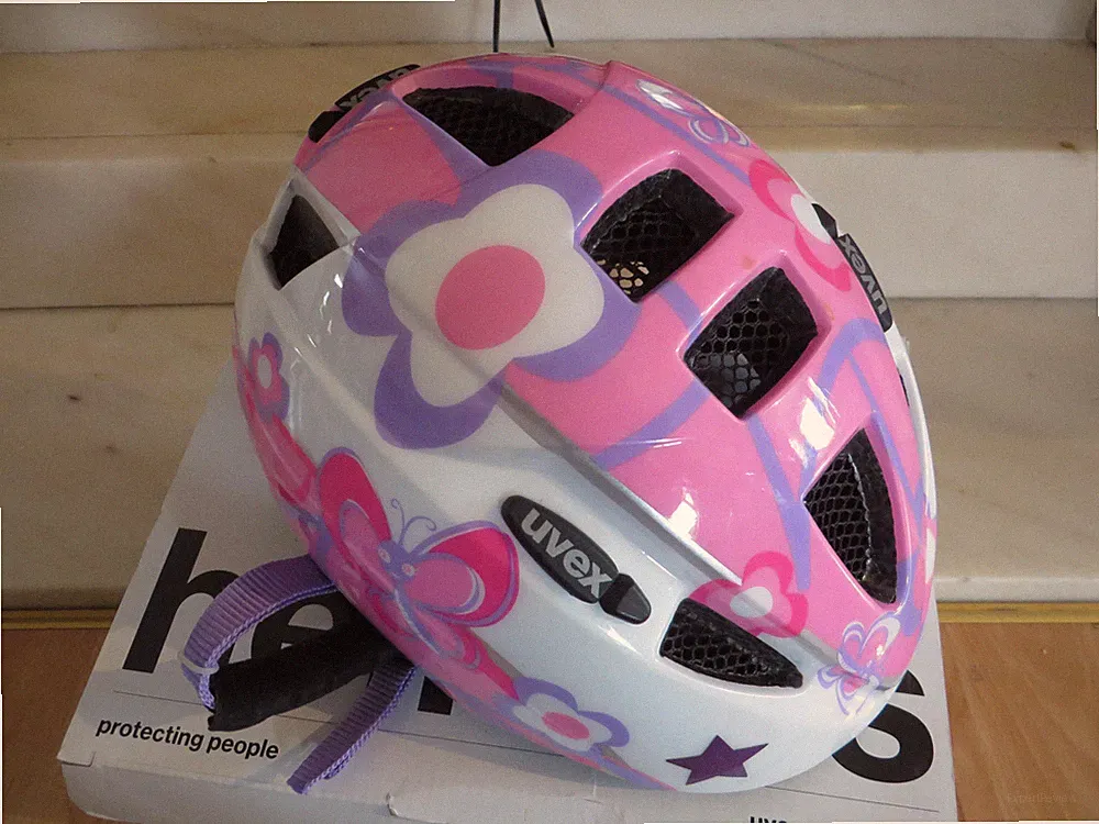 Fahrradhelm Uvex kid 2 cc Kinder - guter Zustand in OVP superleicht, NP 39 €