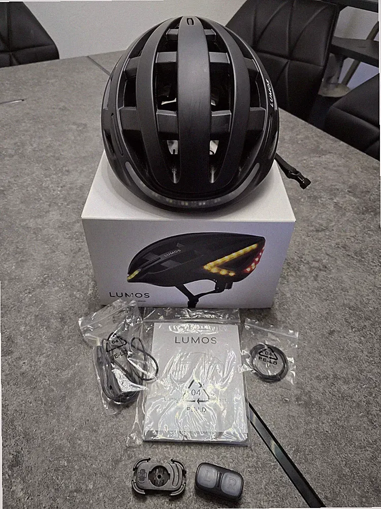 Lumos Fahrradhelm Kickstart Gr.M 58-61 Schwarz Matt