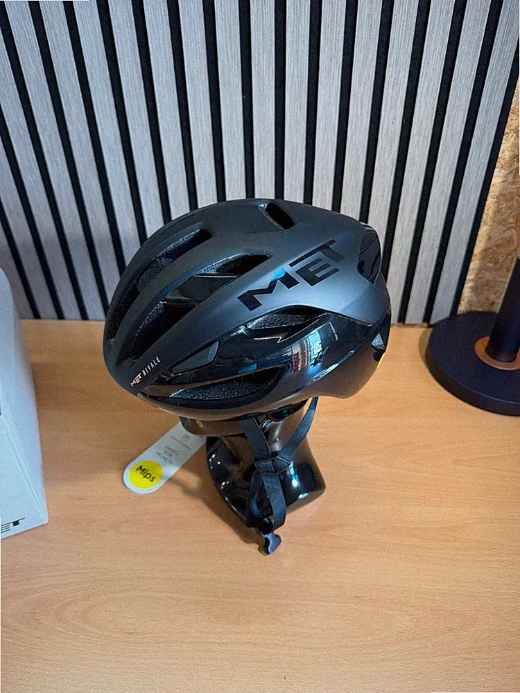 MET Rivale MIPS Rennradhelm Schwarz L 58-61 cm Aero Fahrradhelm Road Bike