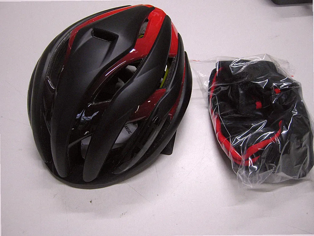 Restposten: MET Trenta MIPS Fahrradhelm, Größe S (52-56), schwarz / rot