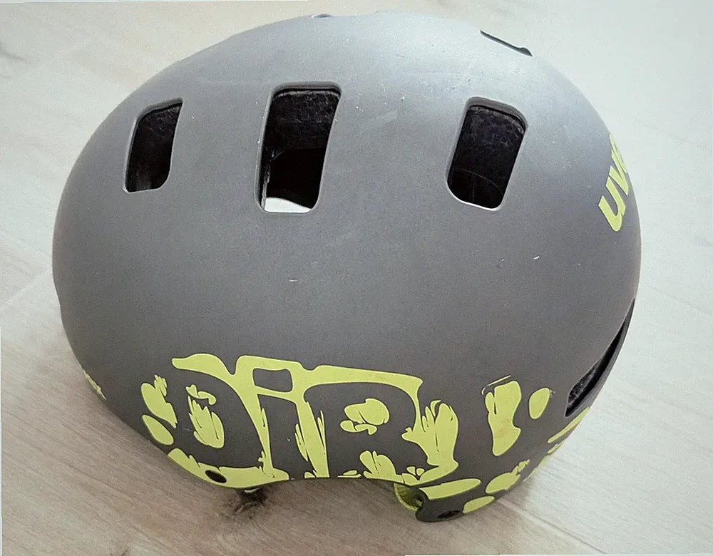 UVEX Kid 3 BMX Skate Kinder Fahrradhelm dirtbike grau gelb 51-55 cm
