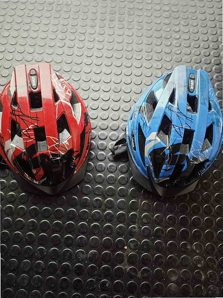 UVEX Kinder Fahrradhelme