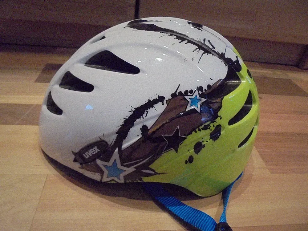 UVEX Kinder Helm Junior Splash Grün 52-57 für Fahrrad Skater Roller GIANT u.a.