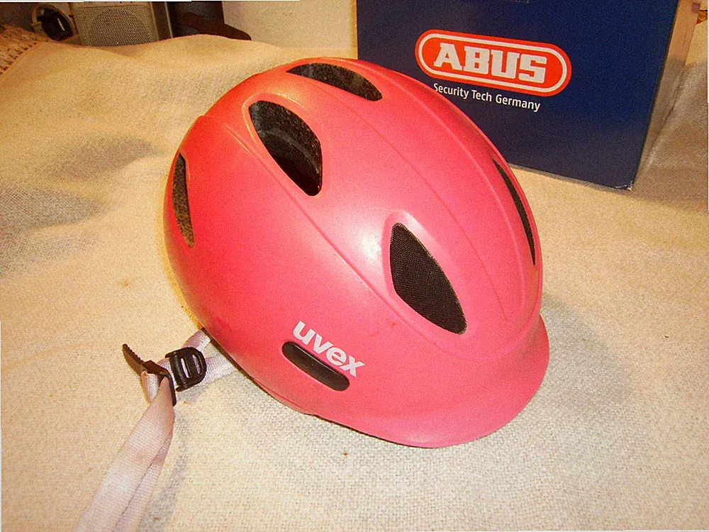 UVEX klein Fahrradhelm, Helm, Mädchen EU Gr. S (45 - 50cm), rosa, noch GUT! (84)