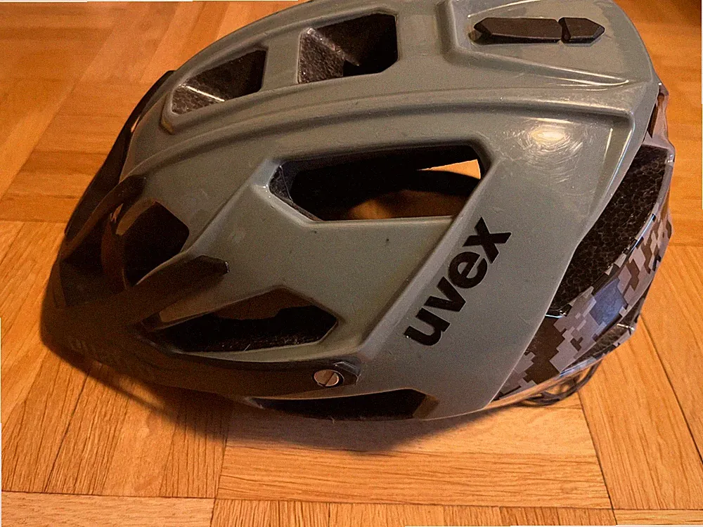 Uvex quatro Mountainbikehelm